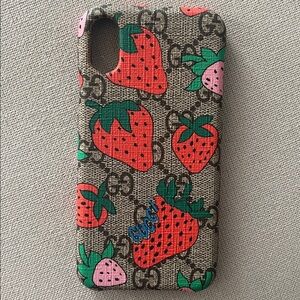 Gucci GG Supreme IPhone Case, Strawberry, New in Box, Retail $275